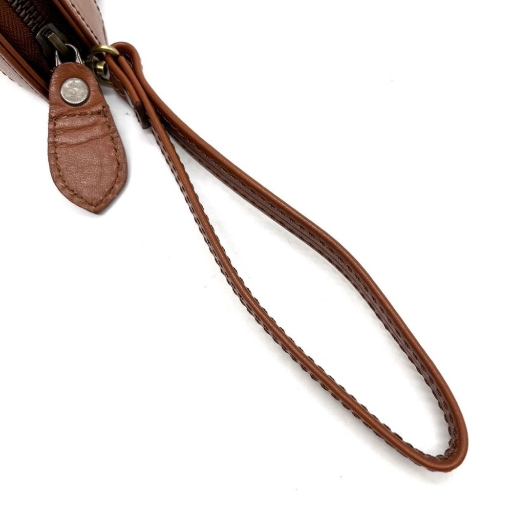 Burberrys Vintage Tan Leather Wristlet - Picture 10 of 10